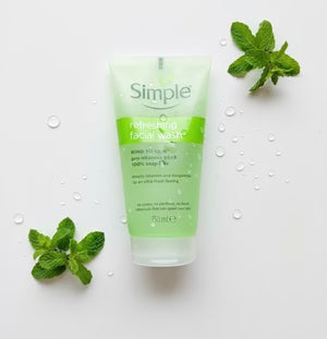 Simple Refreshing Facial Wash – Kind to Skin, Pro-Vitamin
